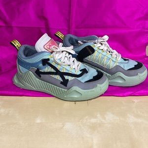 Off-White Sneaker ODSY-1000 men’s size 9
